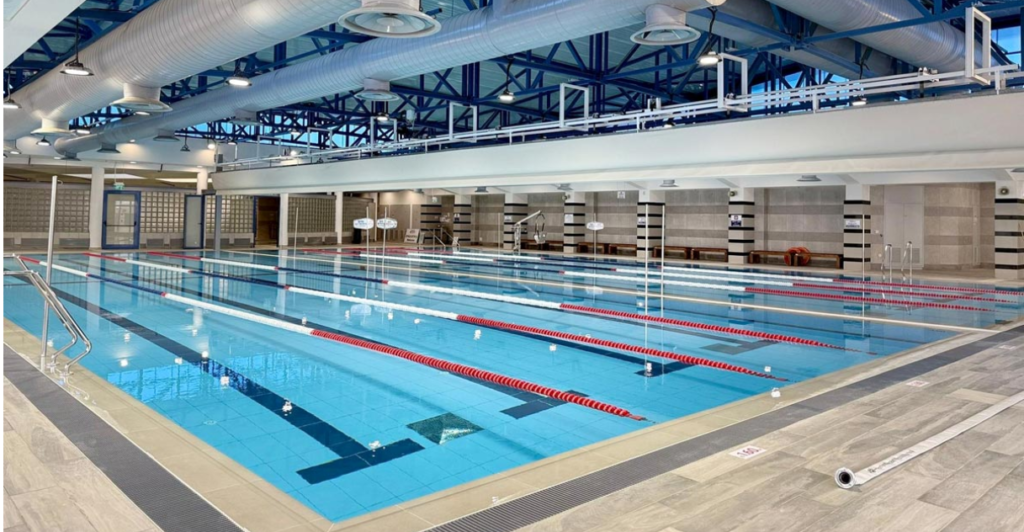 Olympic-size swimming pool, the Sababa Sports Centre in the settlement of Efrat. Photo:https://www.pais.co.il